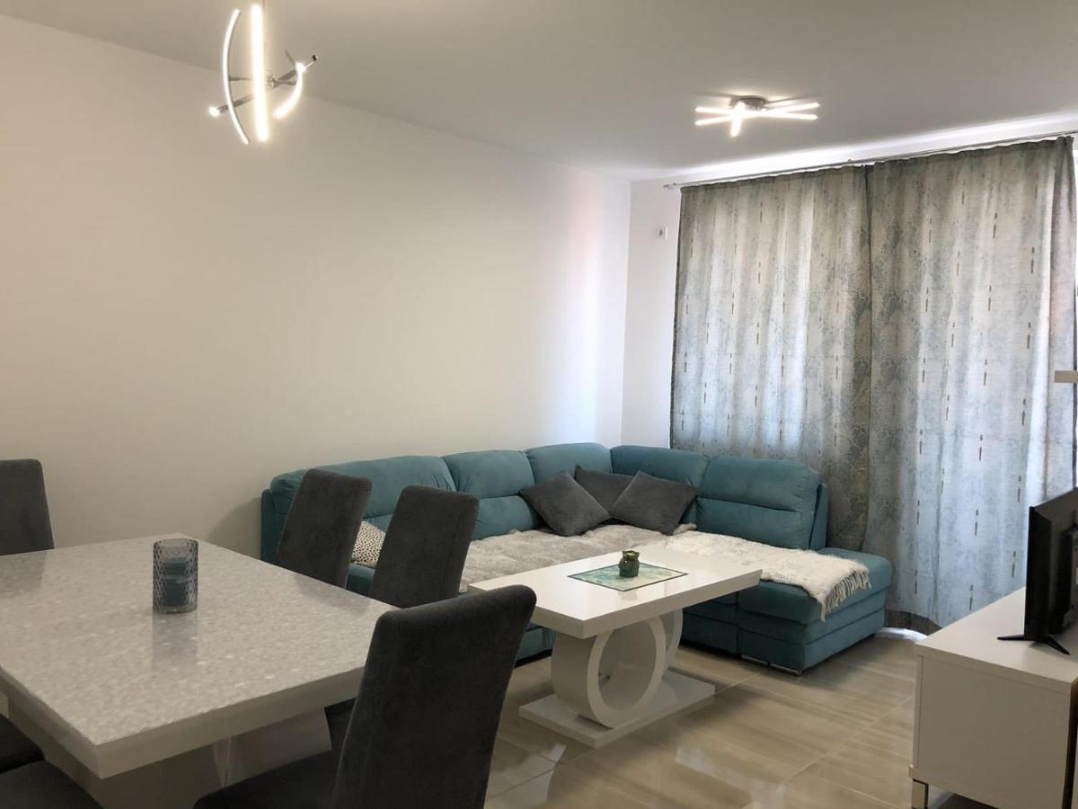Apartman Sims Биелина Экстерьер фото