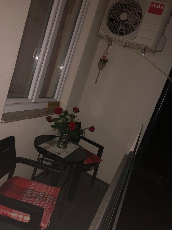 Apartman Sims Биелина Экстерьер фото